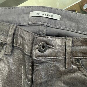 Rich & Skinny Shimmering Silver Jeans